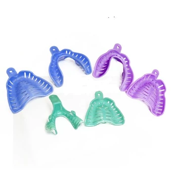 Fogatlan, perforált, kemény műanyag, autoklávozható lenyomatkanál, 1 db - többféle választható típusban